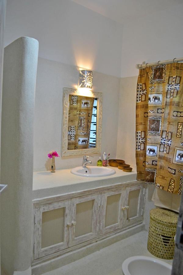 Bed and Breakfast Kimya House Watamu Exterior foto